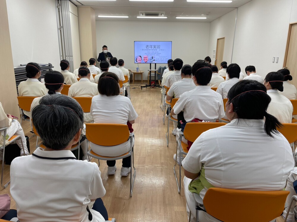 桑名看護専門学校の実習受入をしました│長島中央病院│佐藤病院